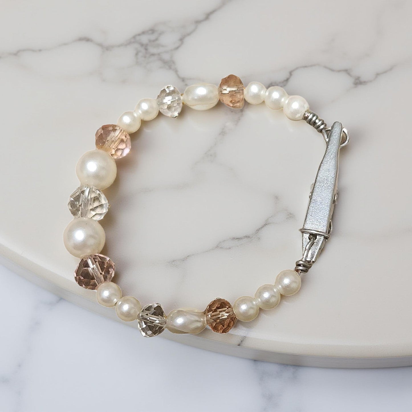 Modern Metal Clasp Bracelet – Stylish Accent - Cypress & Sage - Vermilion