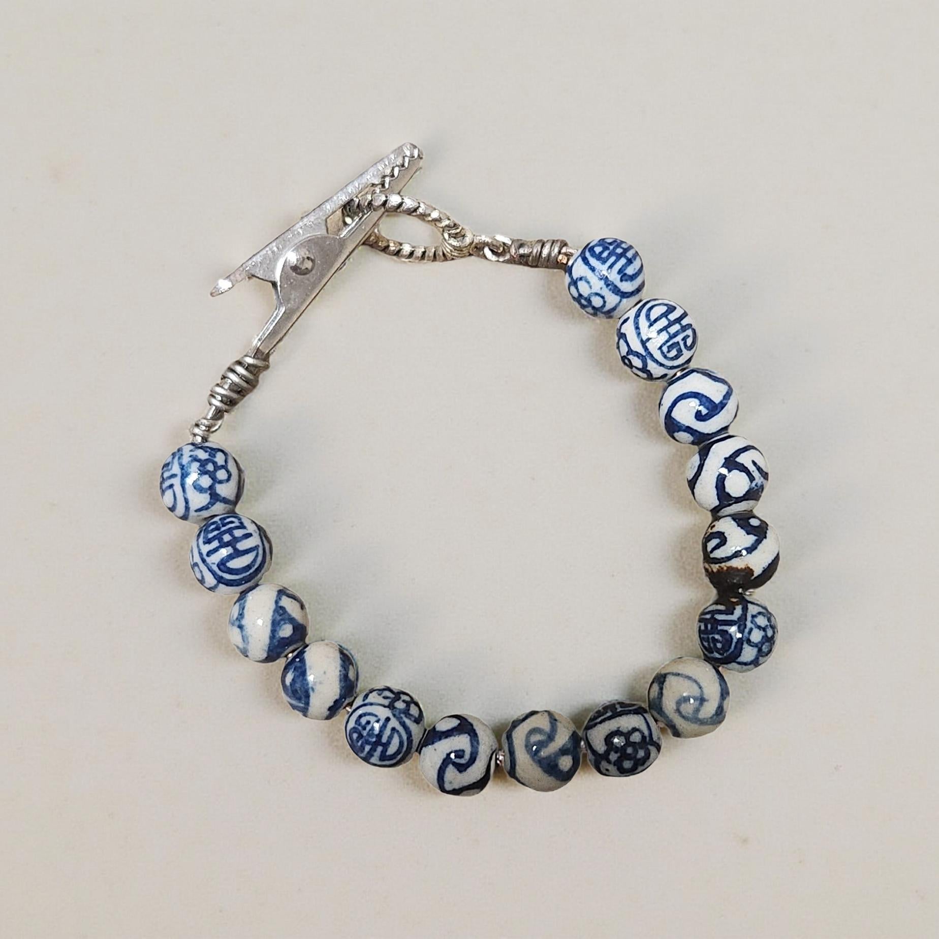 Modern Metal Clasp Bracelet – Stylish Accent - Cypress & Sage - Vermilion