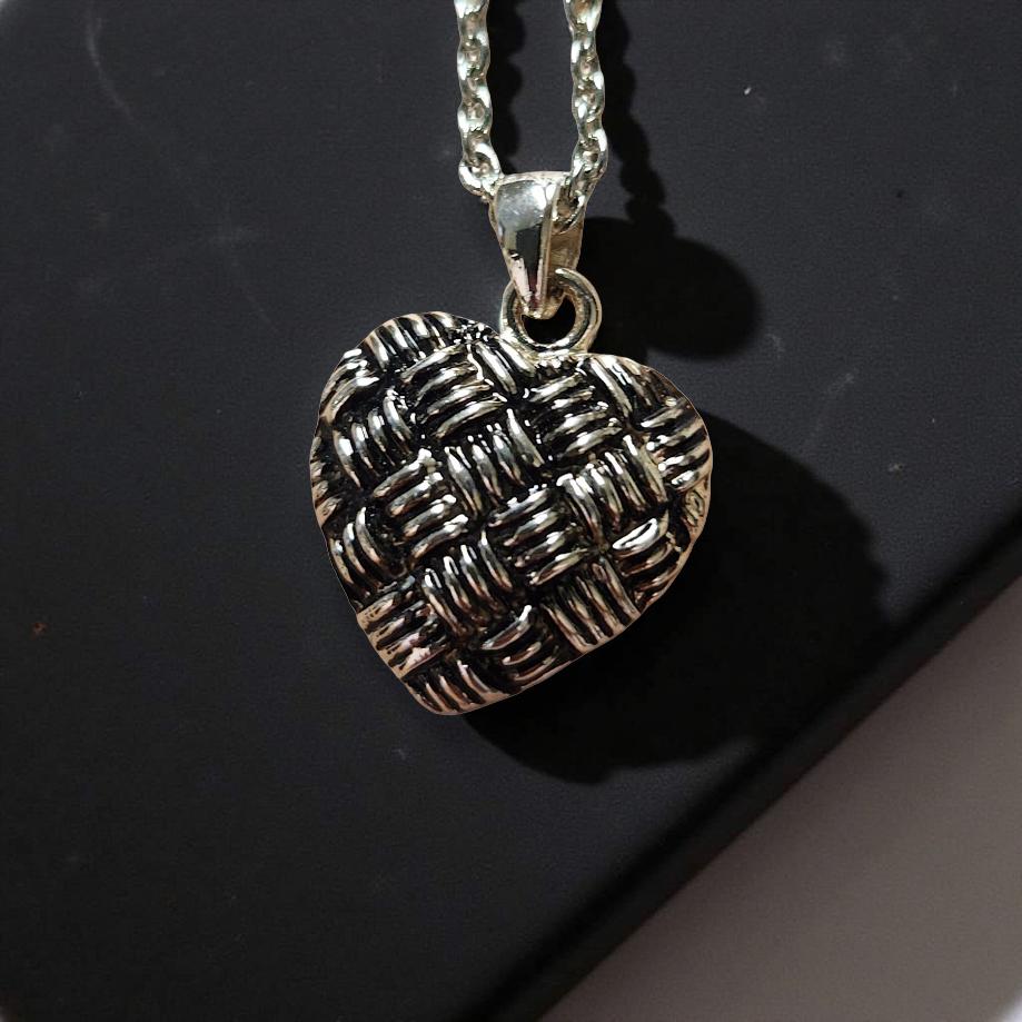 💖 Woven Heart Necklace & Earring Set - Cypress & Sage - Vermilion